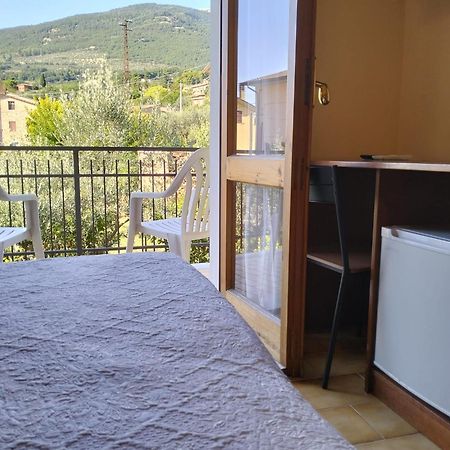Viole Country Hotel Assisi Exterior photo