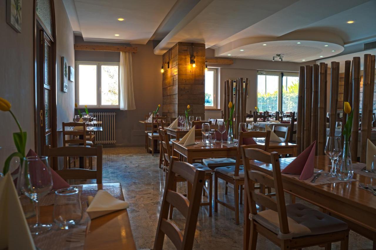Viole Country Hotel Assisi Exterior photo