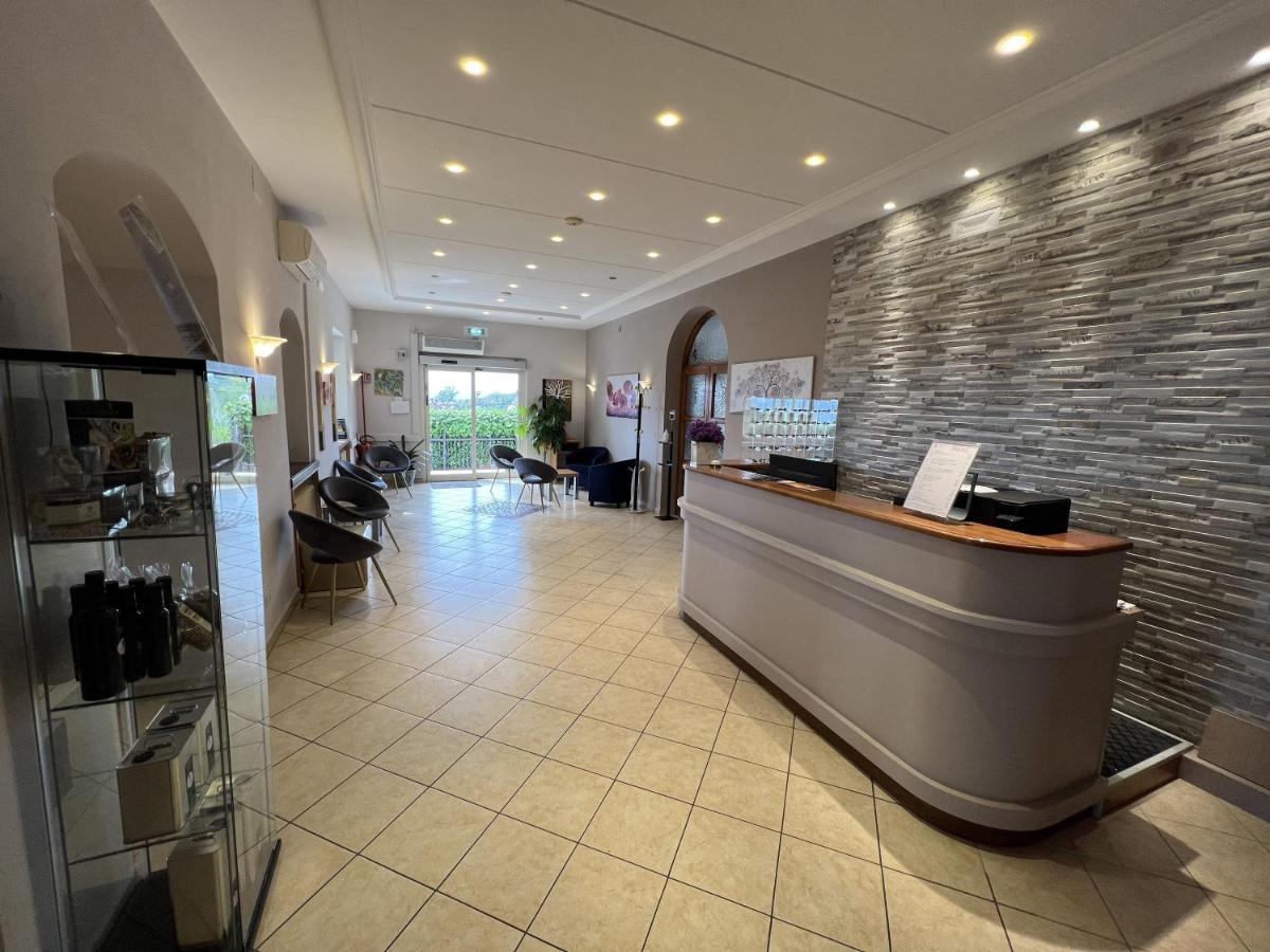 Viole Country Hotel Assisi Exterior photo